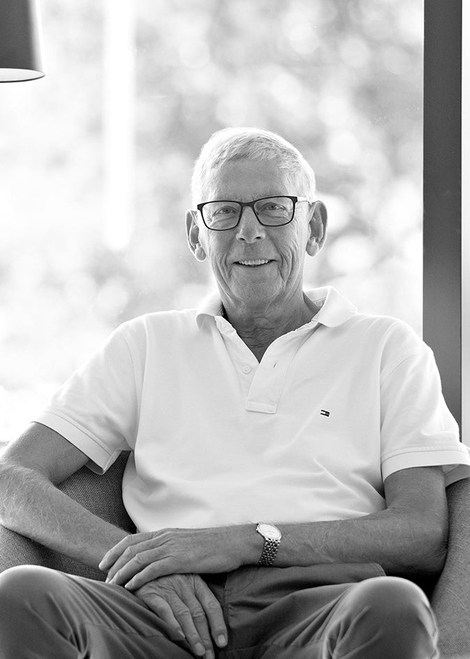 Black-and-white portrait of designer Benny Frandsen.