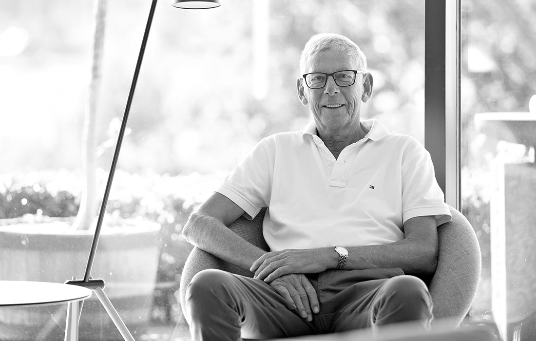 Black-and-white portrait of designer Benny Frandsen.