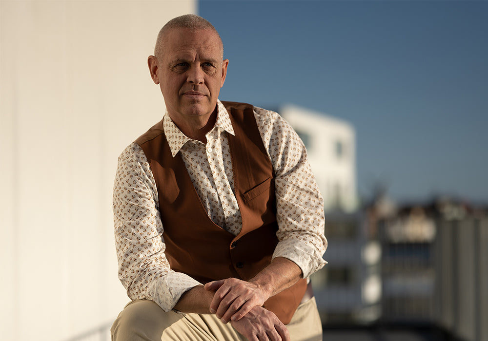 Black-and-white portrait of designer Finn Hvidberg Nielsen.