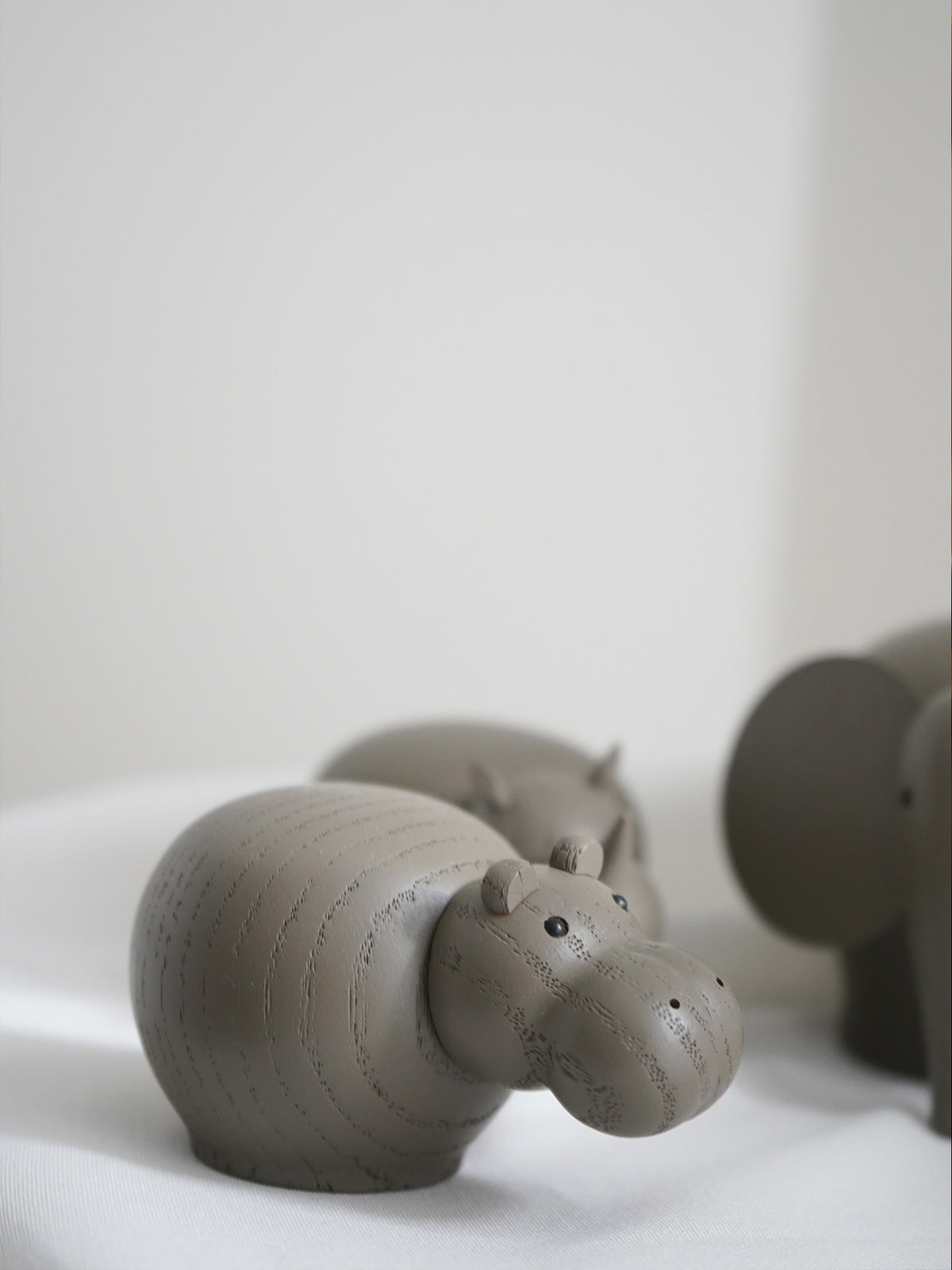 Hibo hippopotamus (Medium) - Taupe