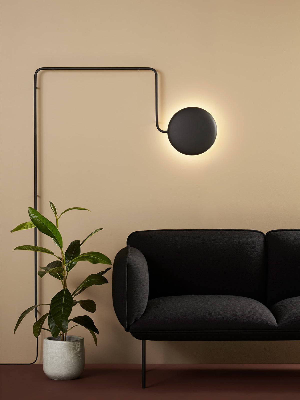 Mercury wall lamp