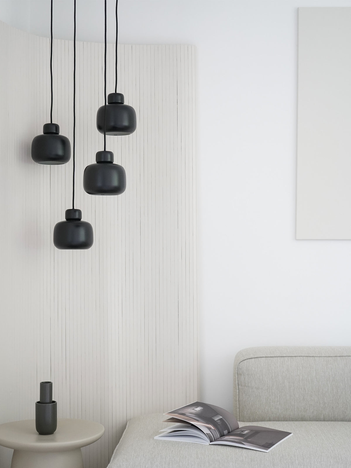 Stone pendant (Small) - Black