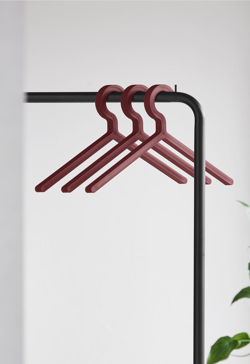 Illusion hanger - Deep red