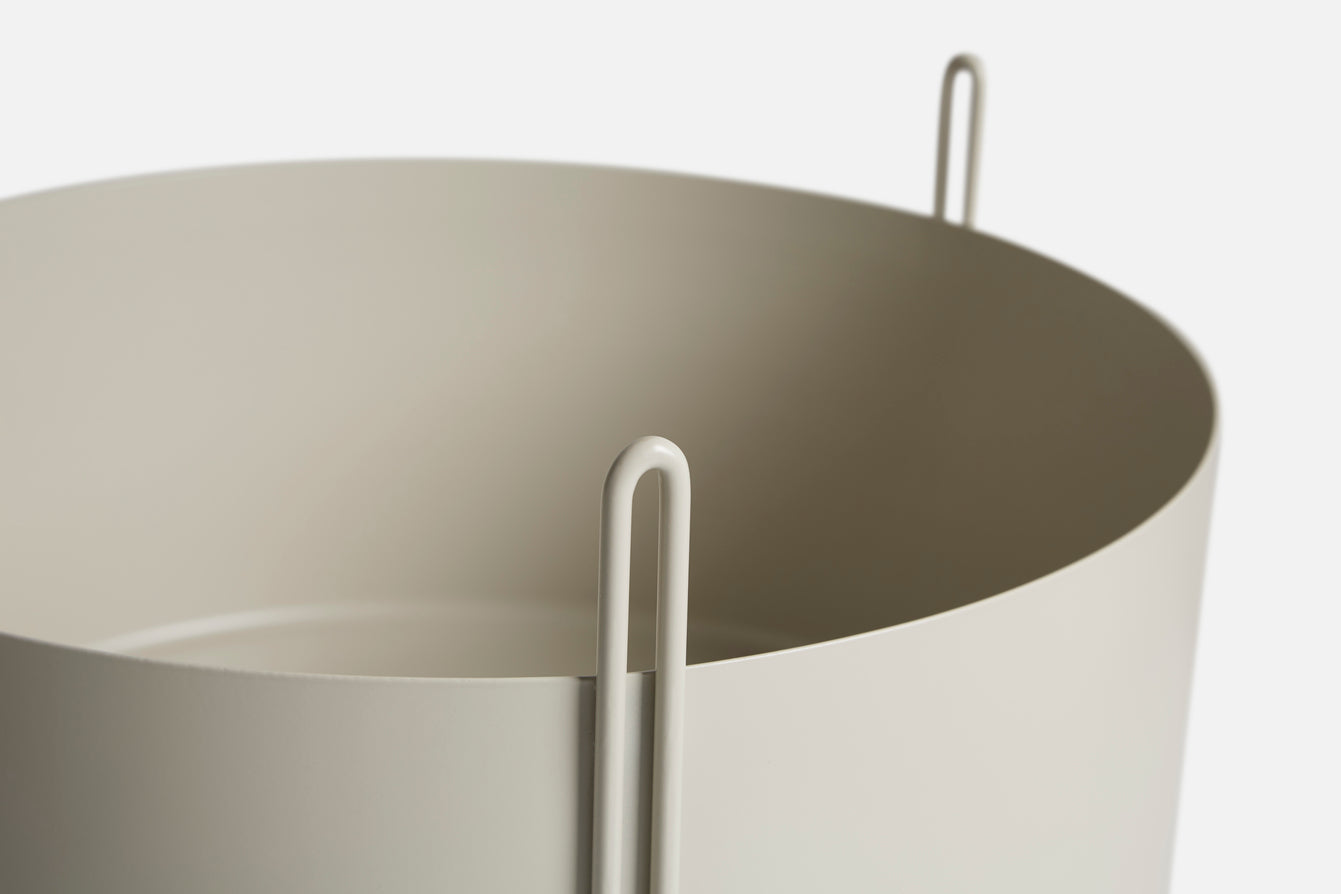 Pidestall planter (Medium) - Grey