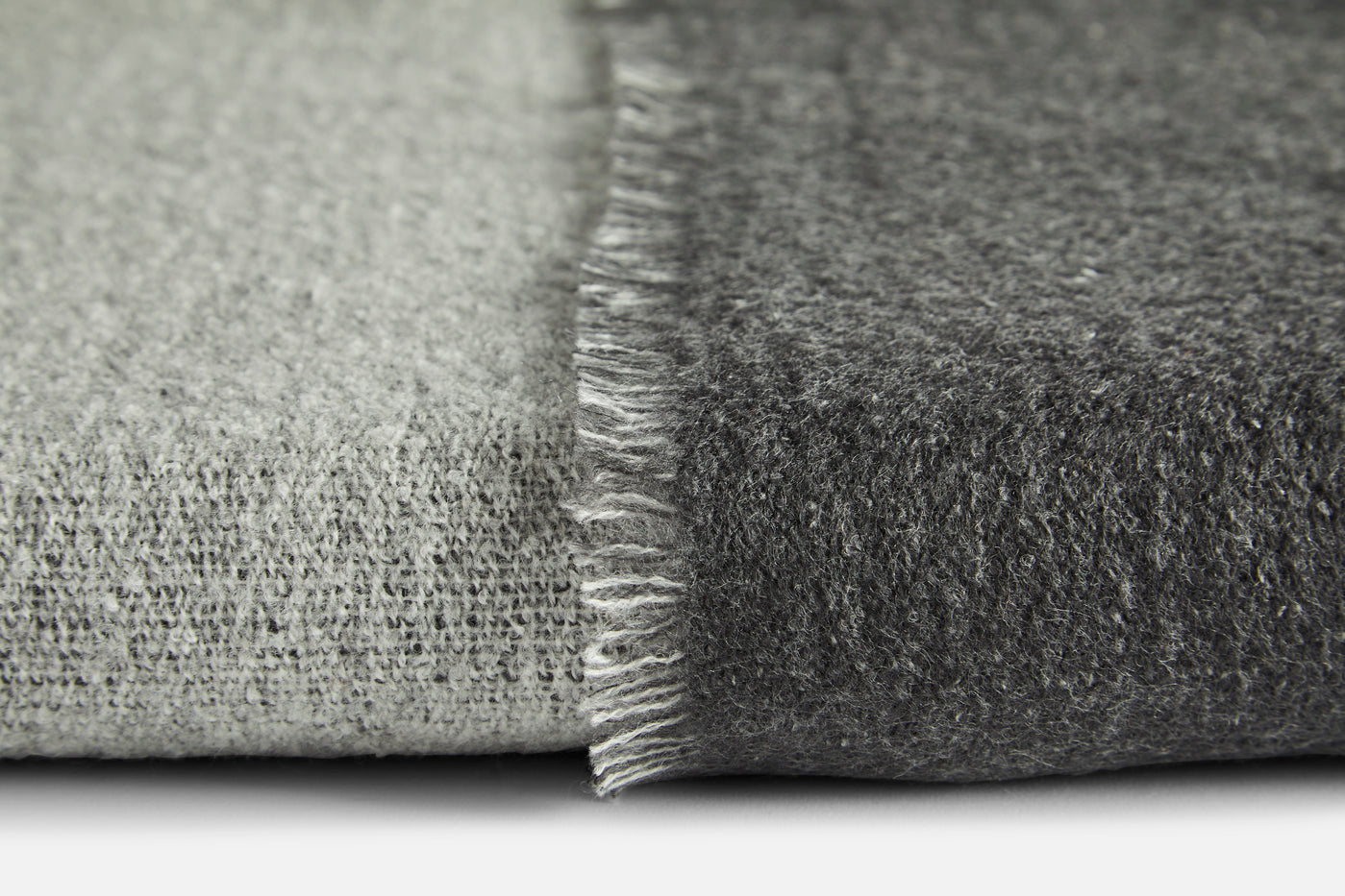 Double throw - Light grey/Dark grey