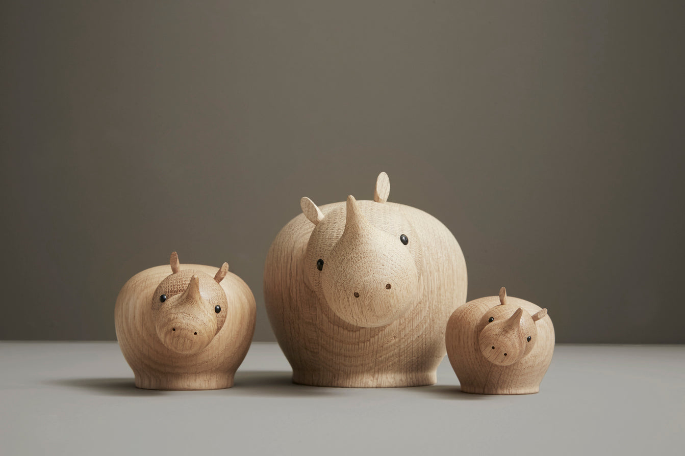 Rina rhinoceros (Small) - Oak