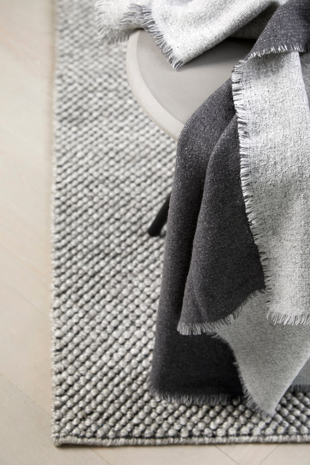 Double throw - Light grey/Dark grey