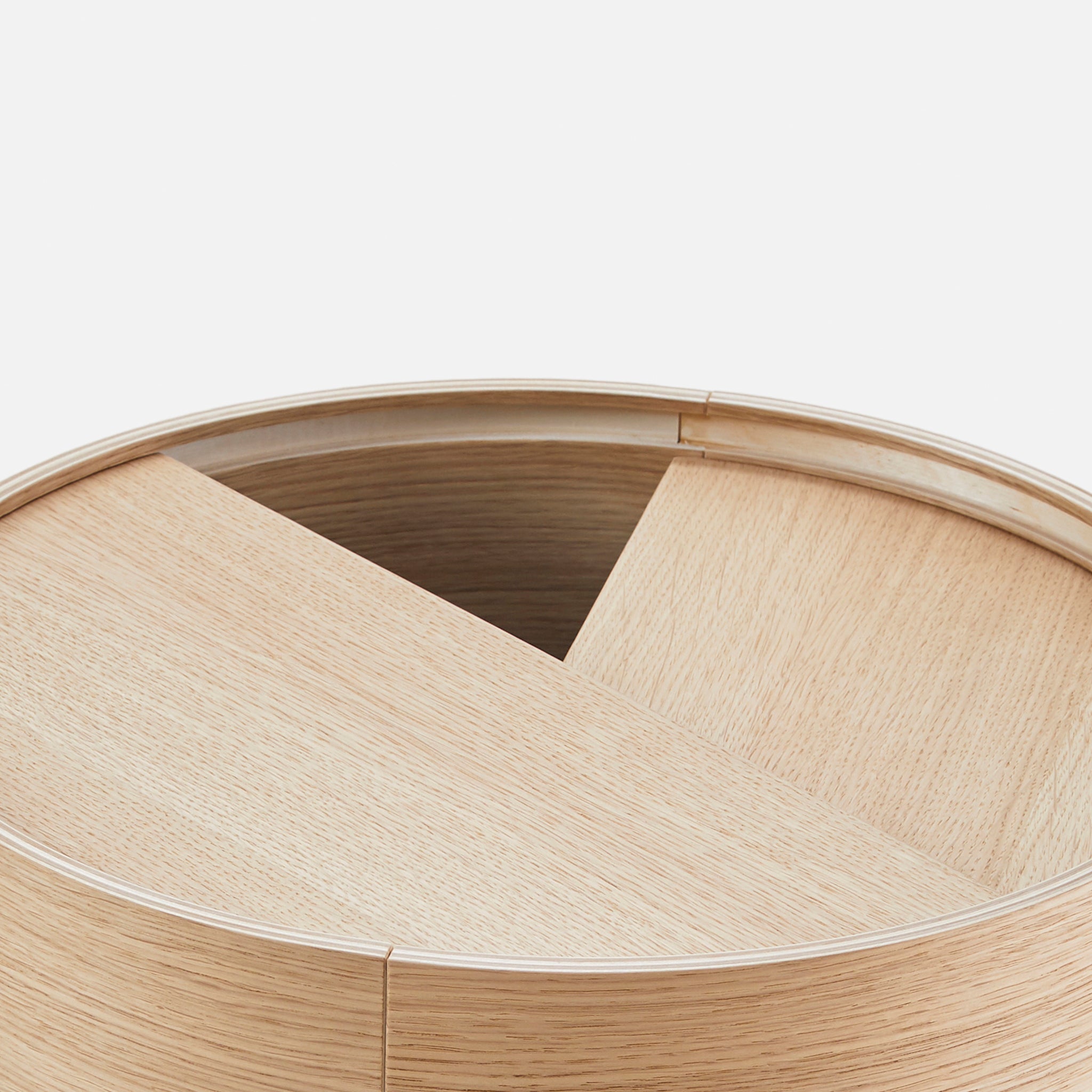Arc side table (42 cm) - Oiled oak