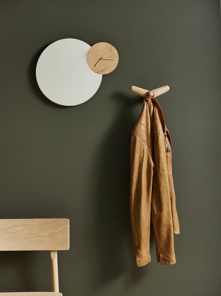 Tail Wing hook (Medium) - Oak