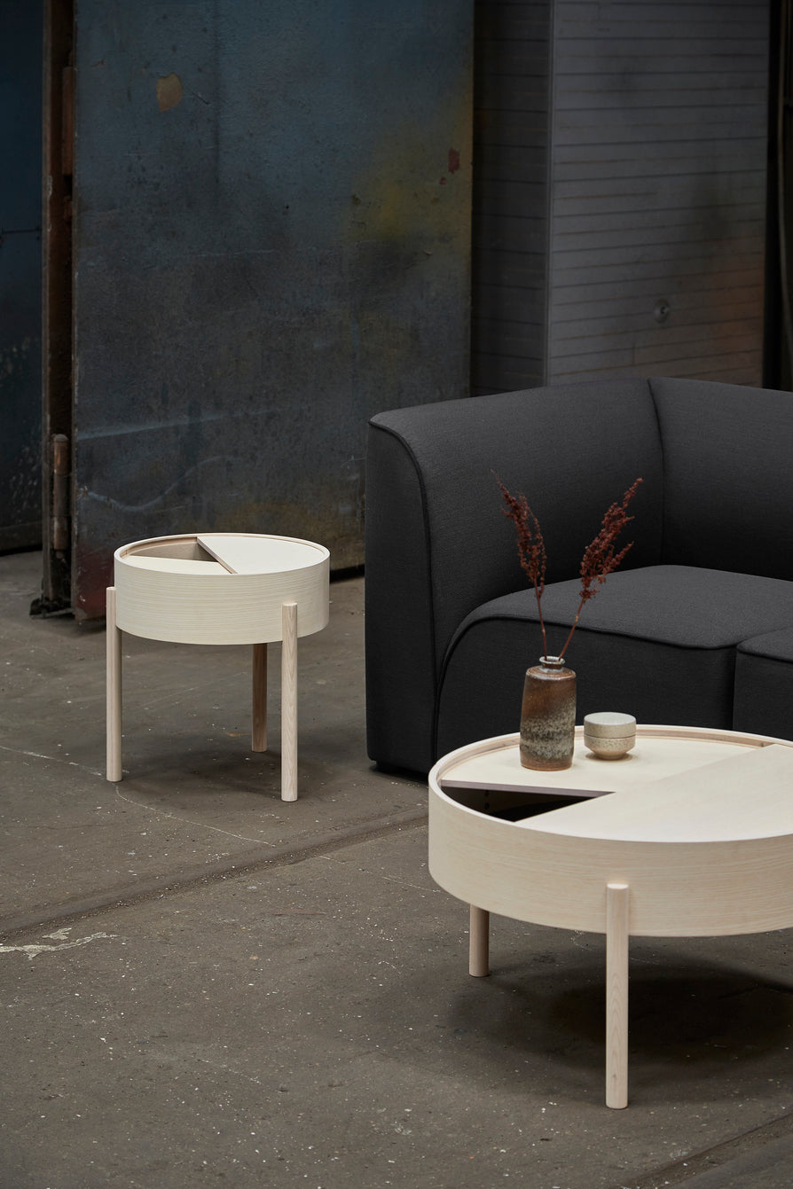 Arc side table (42 cm) - White pigmented ash