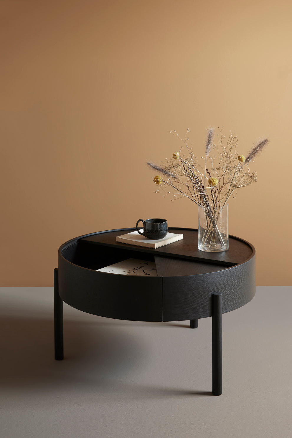 Arc coffee table (66 cm) - Black