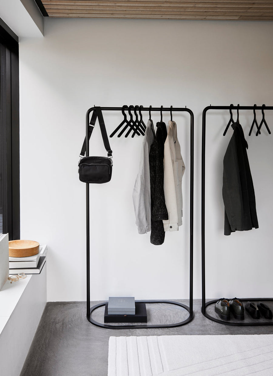 O shopping clothes rack new arrivals