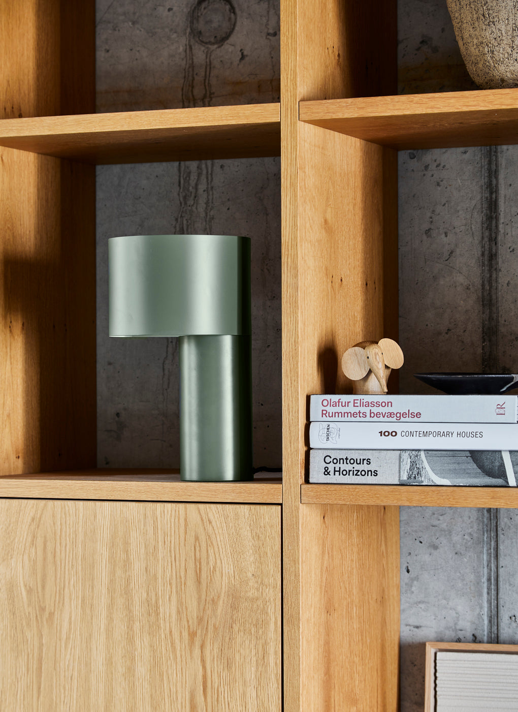 Tangent table lamp - Forest green