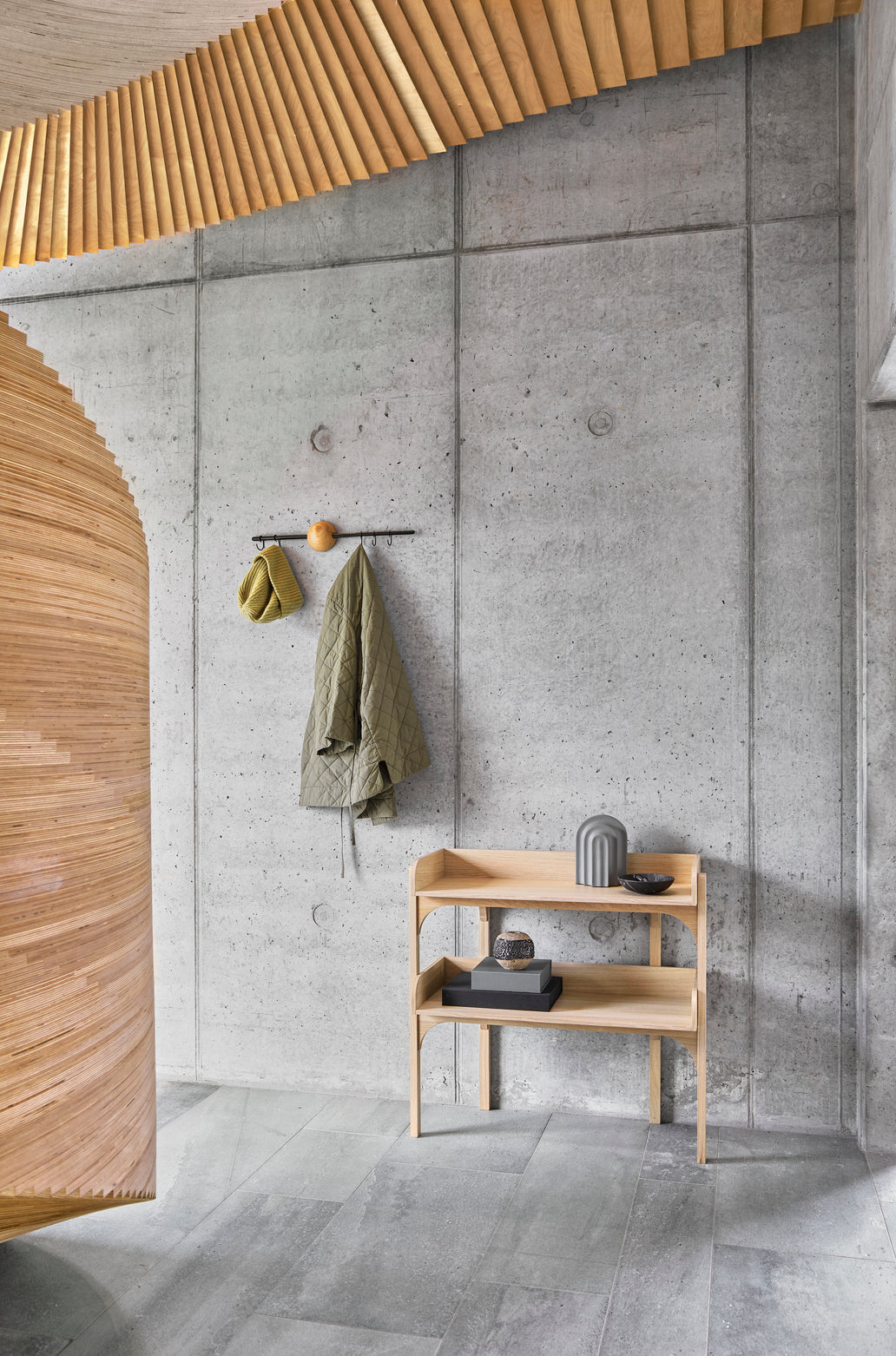 Utility shelf - Oak