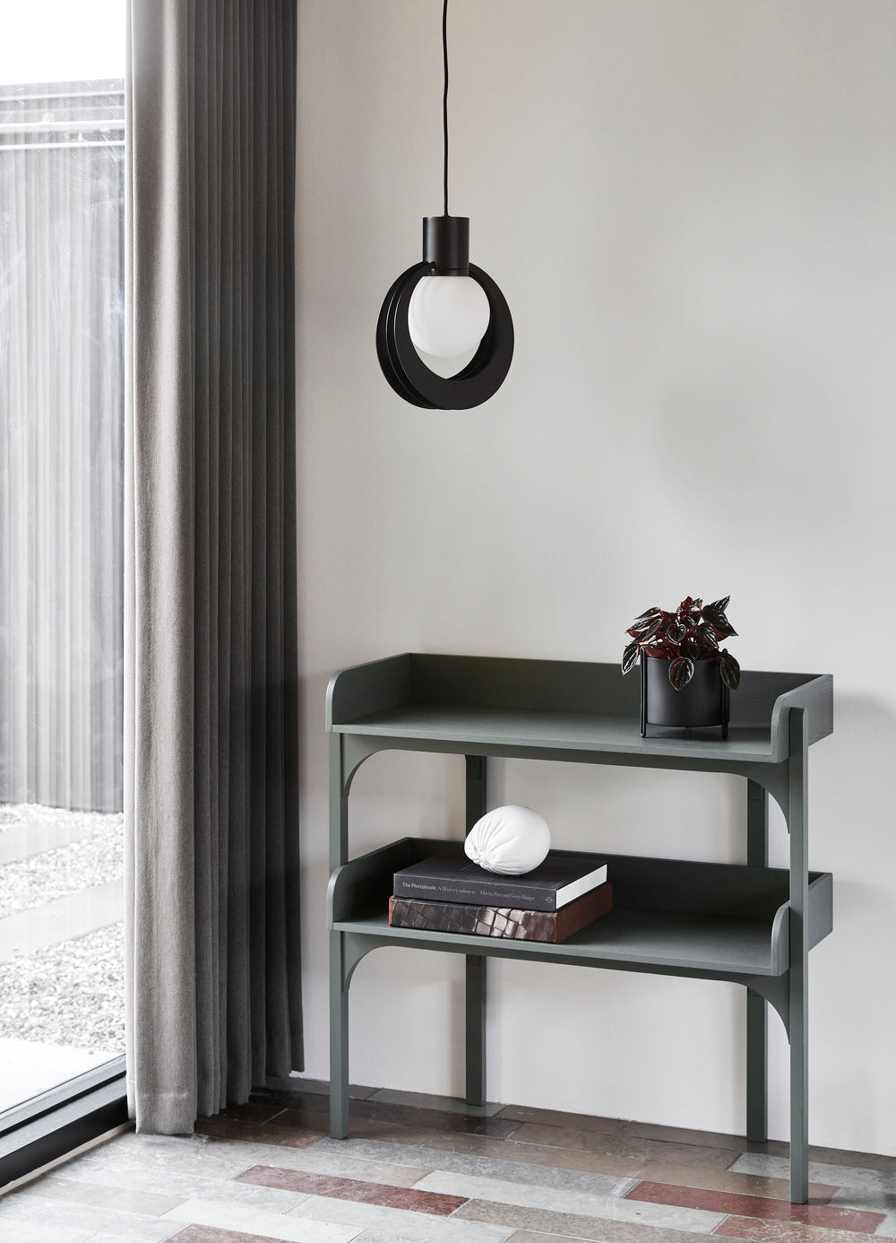 Lunar pendant Medium WOUD International
