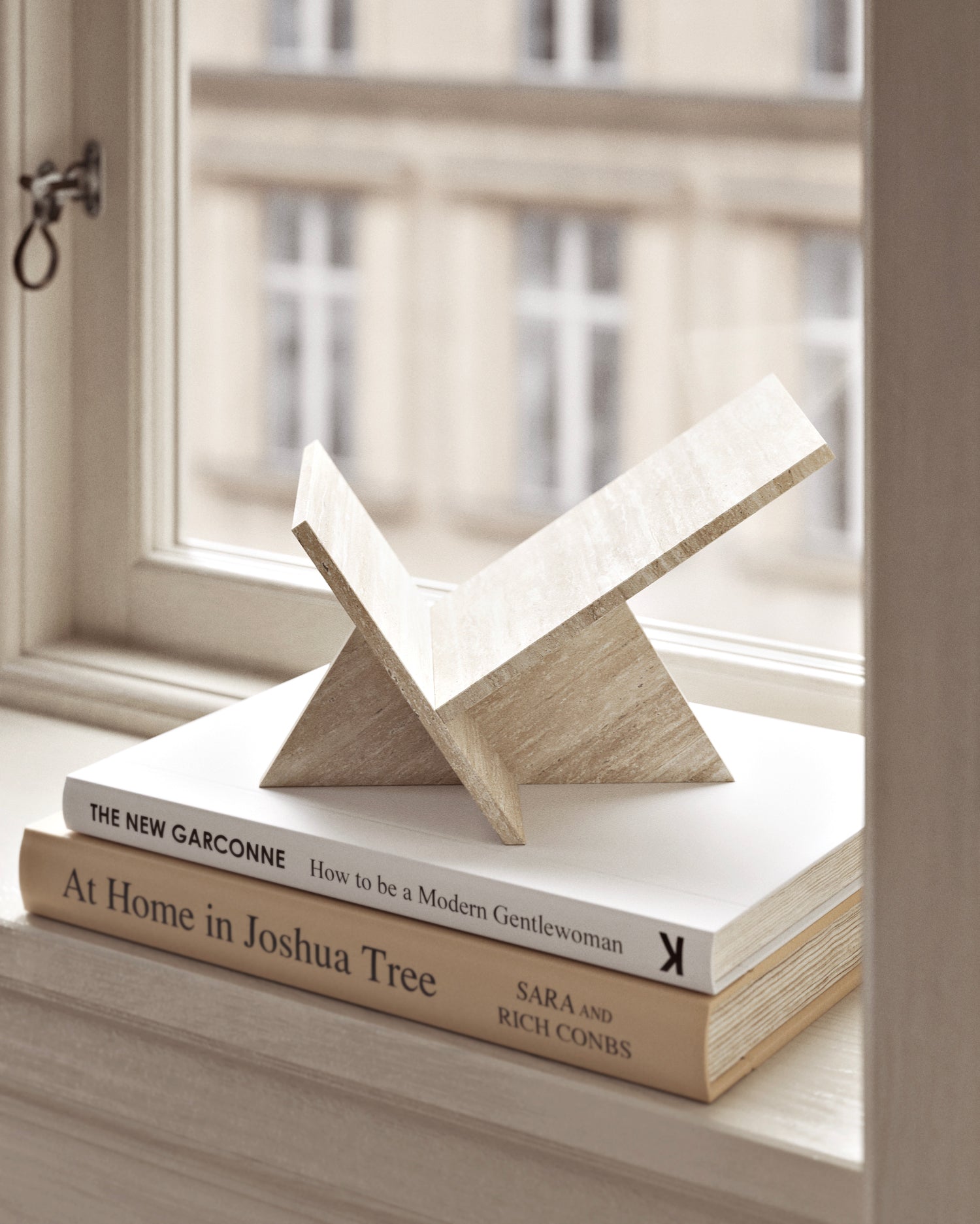 Mountain paperweight