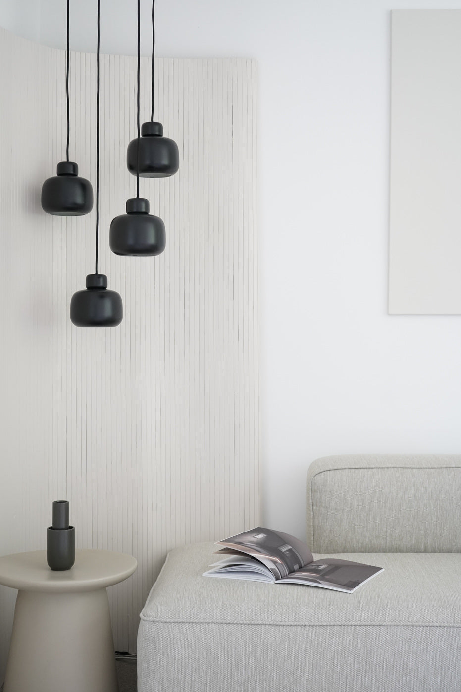 Stone pendant (Small) - Black